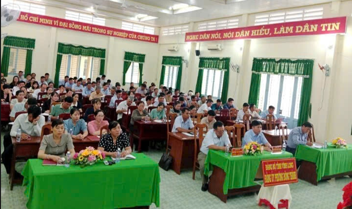 Phường Đông Thành tổ chức tập huấn sử dụng Sổ tay đảng viên điện tử